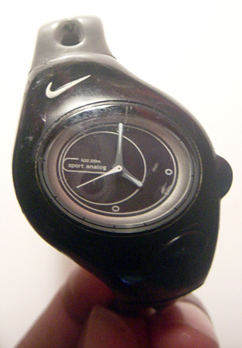 nike-black-sports-watch